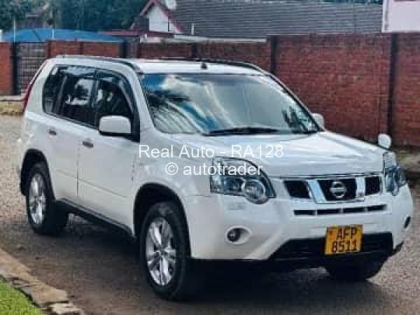 2012 - Nissan  X-Trail