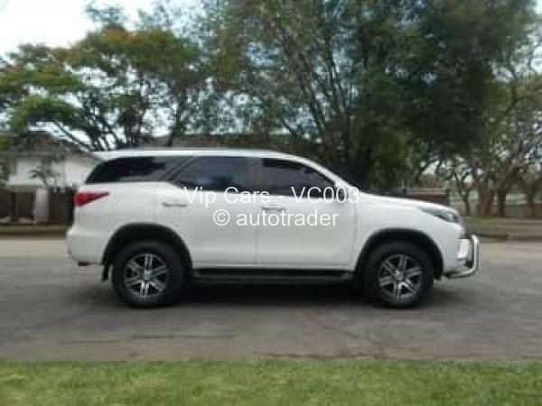 2021 - Toyota  Fortuner