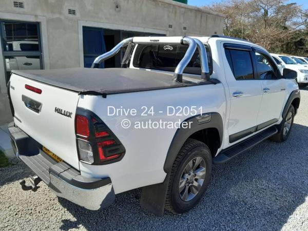 2013 - Toyota  Hilux