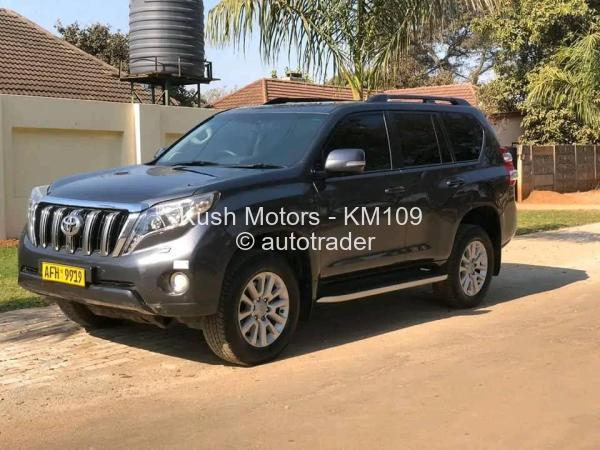 2014 - Toyota  Land Cruiser Prado