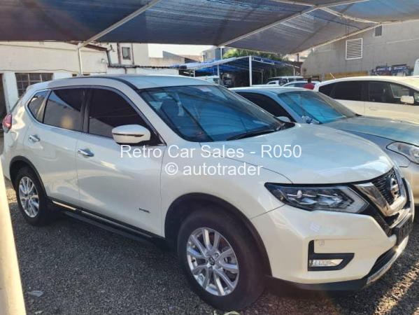 2017 - Nissan  Xtrail