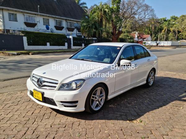 2013 - Mercedes Benz C200