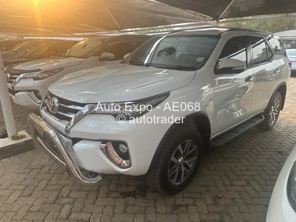 2018 - Toyota  Fortuner