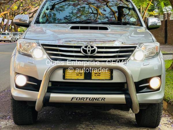2015 - Toyota  Fortuner