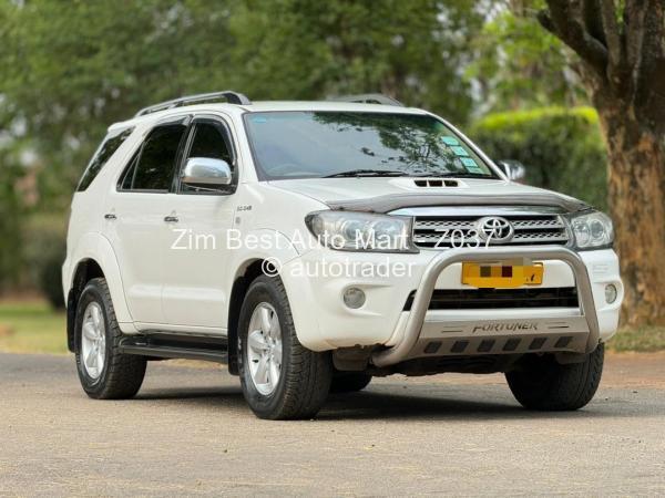 2012 - Toyota  Fortuner