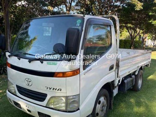 2006 - Toyota  Dyna 150