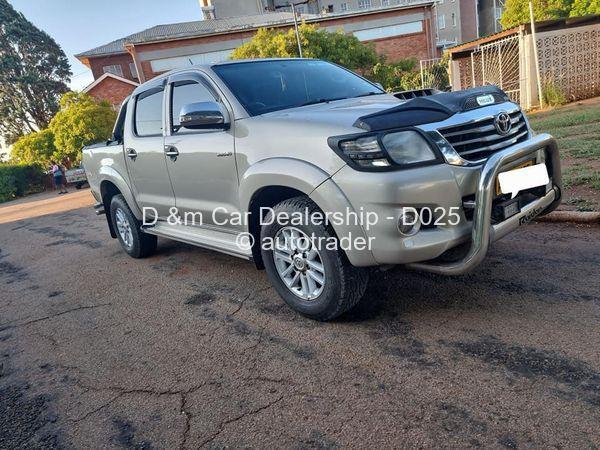 2012 - Toyota  Hilux