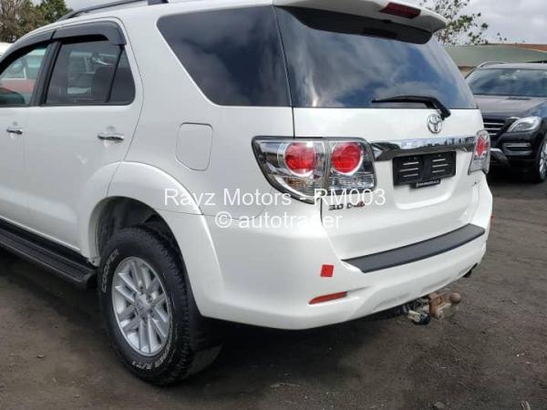 2014 - Toyota  Fortuner