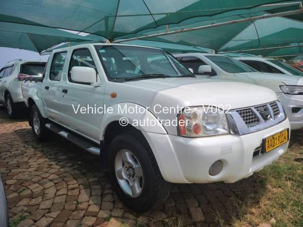 2006 - Nissan  Hardbody