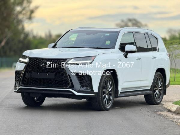 2023 - Lexus  LX