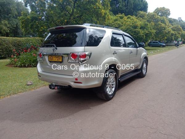 2013 - Toyota  Fortuner