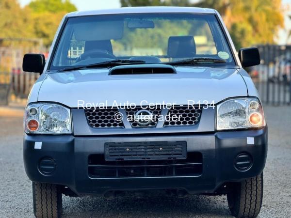 2016 - Nissan  NP300 Hardbody