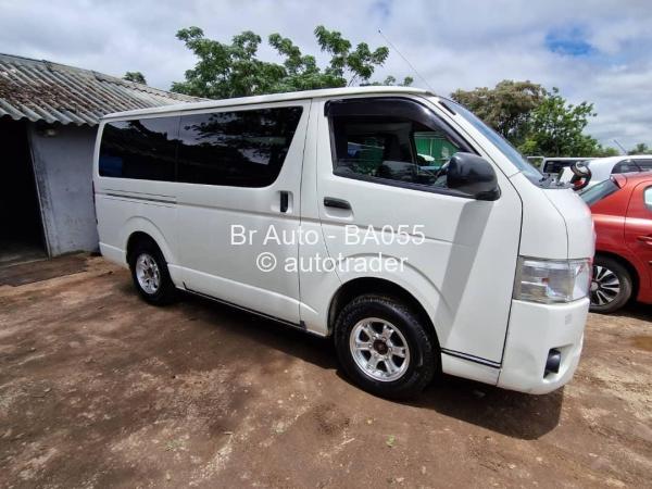 2015 - Toyota  Hiace