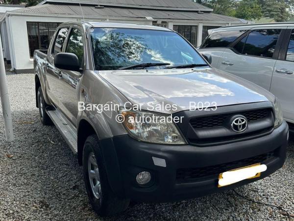 2009 - Toyota  Hilux