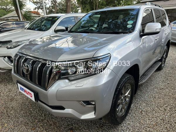 2019 - Toyota  Land Cruiser 200