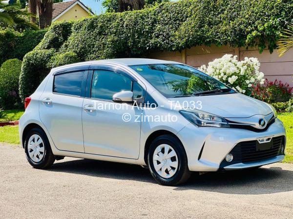 2014 Toyota  Vitz