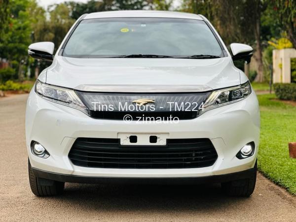 2015 Toyota  Harrier