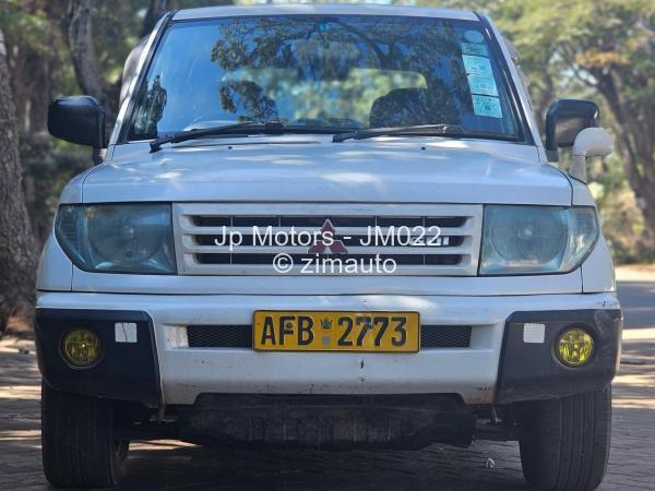 1999 Mitsubishi  Pajero