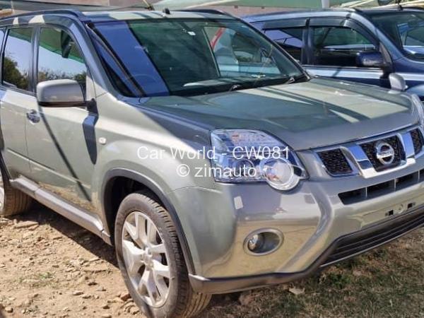 2014 - Nissan  X-Trail