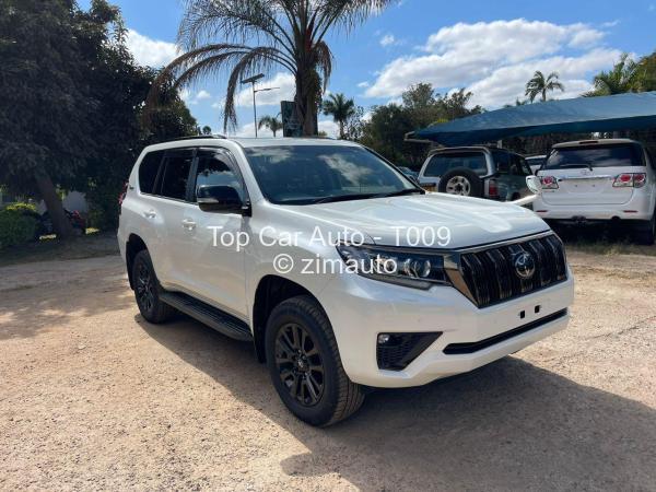 2022 - Toyota  Prado