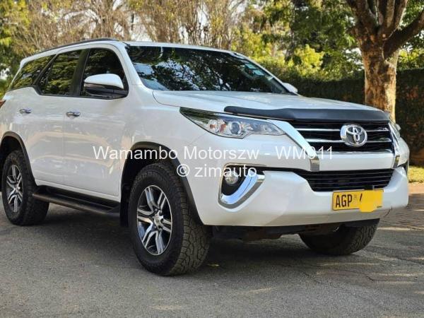 2019 - Toyota  Fortuner