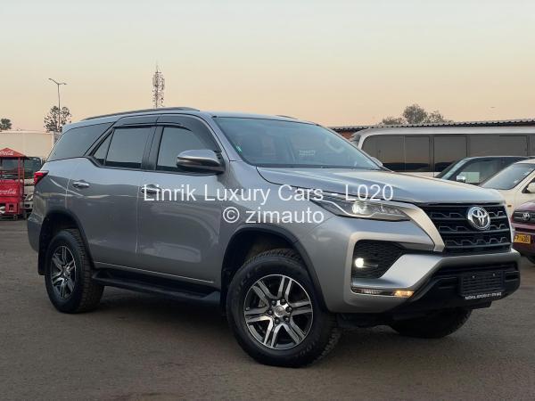 2021 Toyota  Fortuner