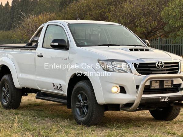 2015 - Toyota  Hilux