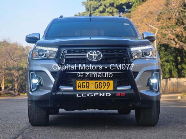 2020 - Toyota  Hilux