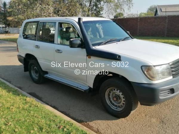 2002 Toyota  Land Cruiser 100