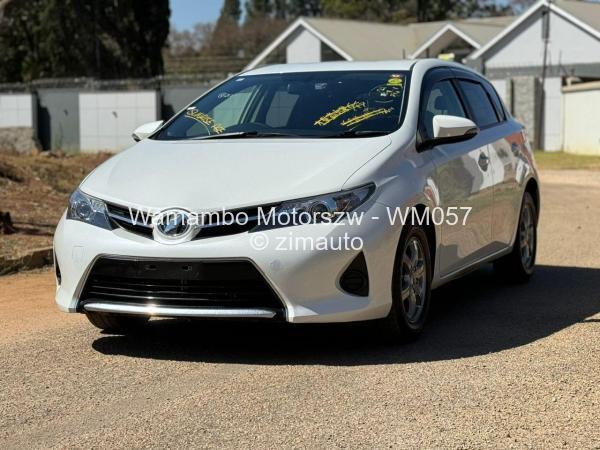 2014 Toyota  Auris