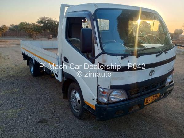 2004 Toyota  Dyna 150