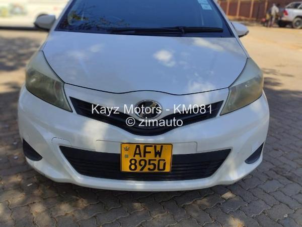 2012 Toyota  Vitz