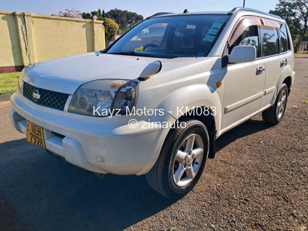 2004 Nissan  X-Trail