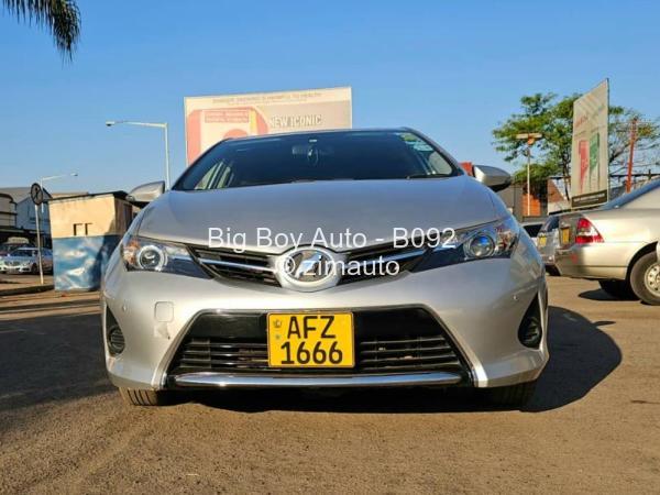 2014 Toyota  Auris