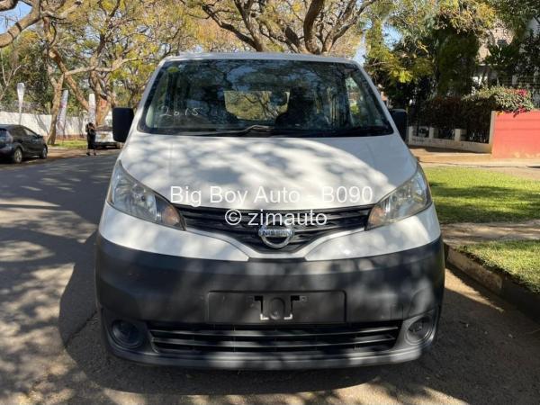 2015 Nissan  NV200