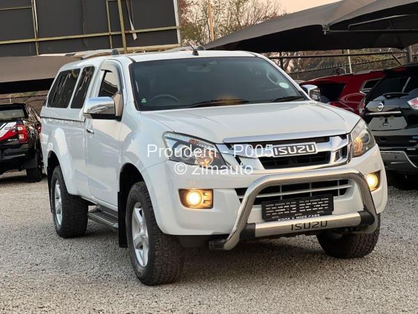 2015 Isuzu  Dteq