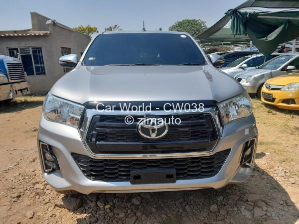 2018 Toyota  HILUX REVO