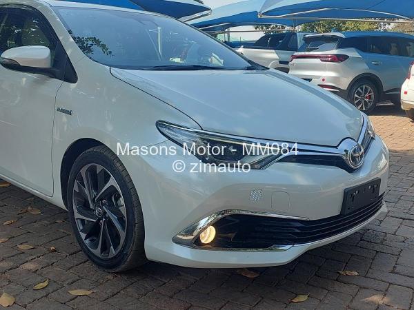 2016 Toyota  Auris