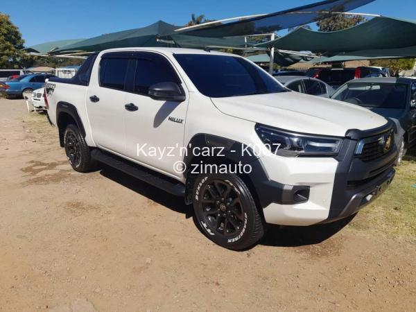 2020 - Toyota  HILUX REVO