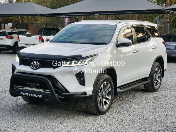 2023 - Toyota  Fortuner