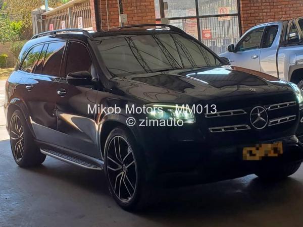 2021 - Mercedes Benz GLS