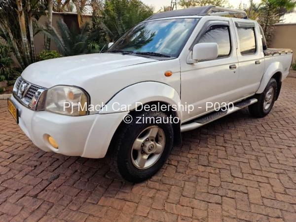 2012 Nissan  Hardbody