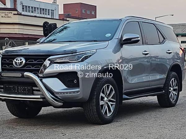 2019 - Toyota  Fortuner