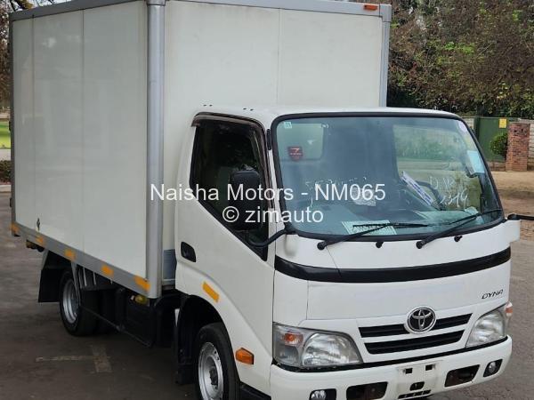 2015 Toyota  Dyna