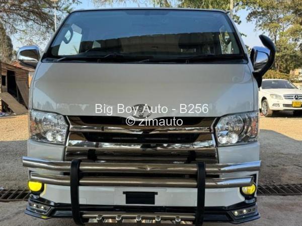 2016 Toyota  Hiace