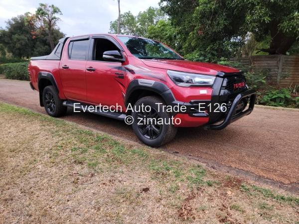 2022 - Toyota  Hilux