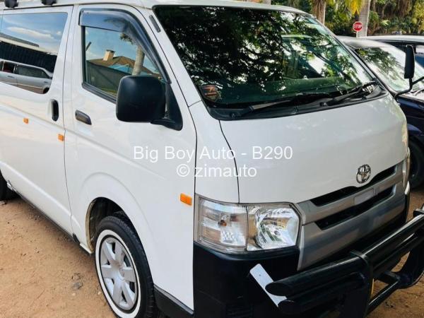 2018 Toyota  Hiace