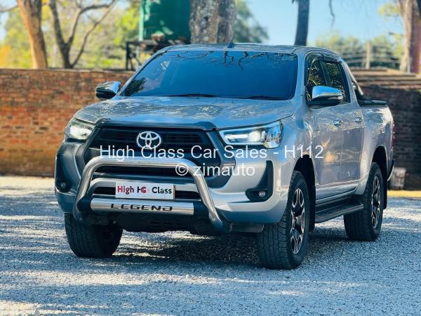 2021 Toyota  Hilux