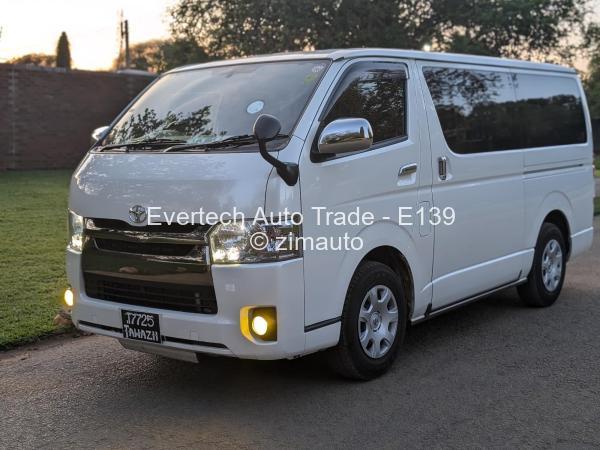 2016 Toyota  Hiace