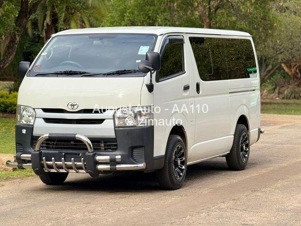 2015 Toyota  Quantum